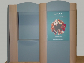 Pre-owned exhibits: 10x10 metal and wood custom modular trade show display